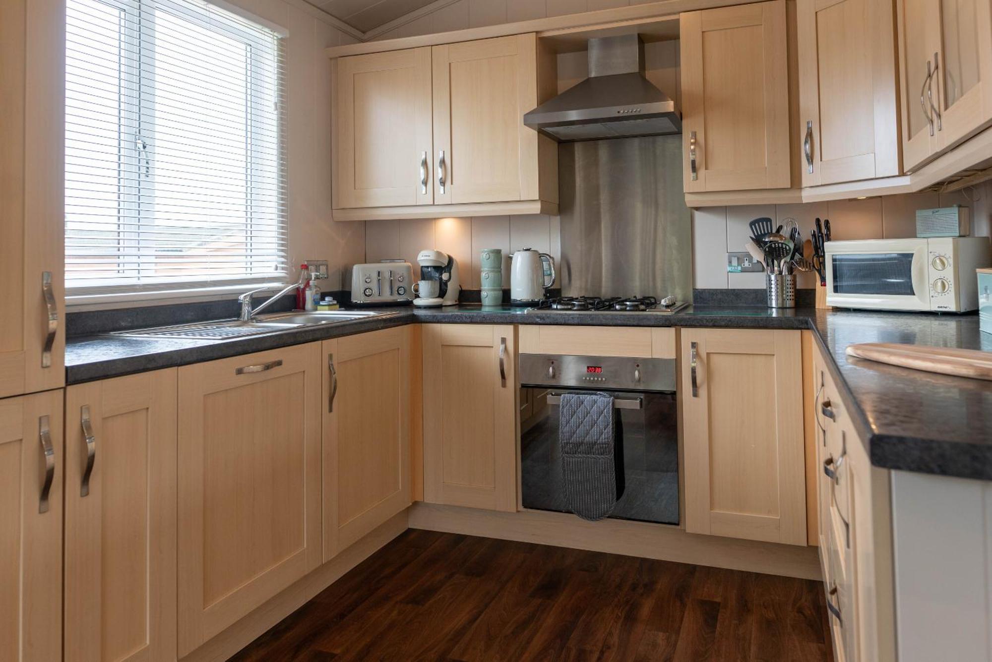 6 Atlantic Crescent - 2 Bed-sleeps 4-tjs6ac Ilfracombe